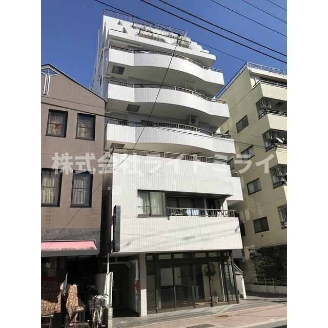 東急ドエルアルス巣鴨のエントランス