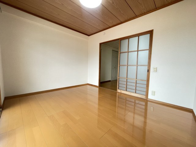 オレンジマンションの内装