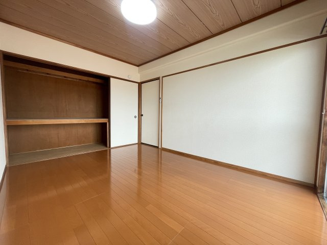 オレンジマンションの内装