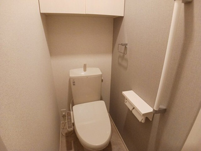 【トイレ】 | エスペランサ中仁野Ⅷ | コンパクトで使いやすいトイレです