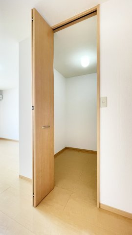 サニーガーデン　Ｂ棟の収納