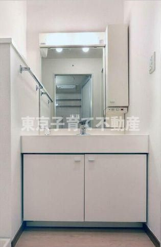 文京グリーンコートビュータワー本駒込 A棟の洗面所