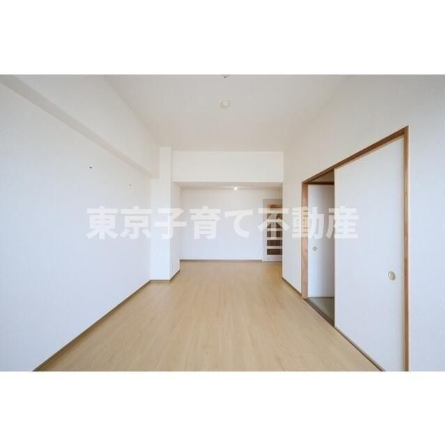 文京グリーンコートビュータワー本駒込 A棟の居間・リビング