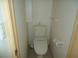 ゆったりとした空間のトイレです