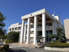 八街市役所まで1600m