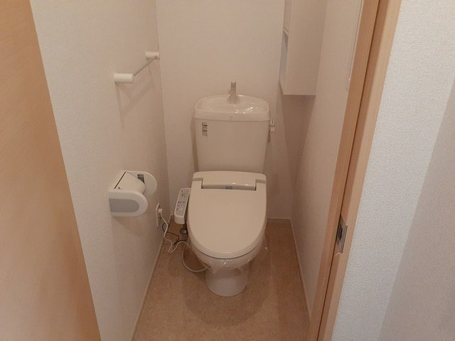 シンプルで使いやすいトイレです