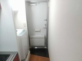 明るい玄関です