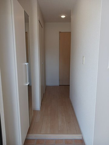 落ち着いた玄関です