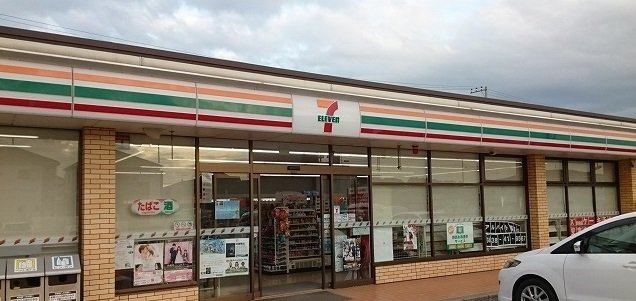 セブンイレブン木更津金田東店まで750m