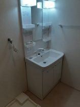 コンパクトで使いやすい洗面所