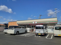 セブン-イレブン 飯能双柳東店まで400m