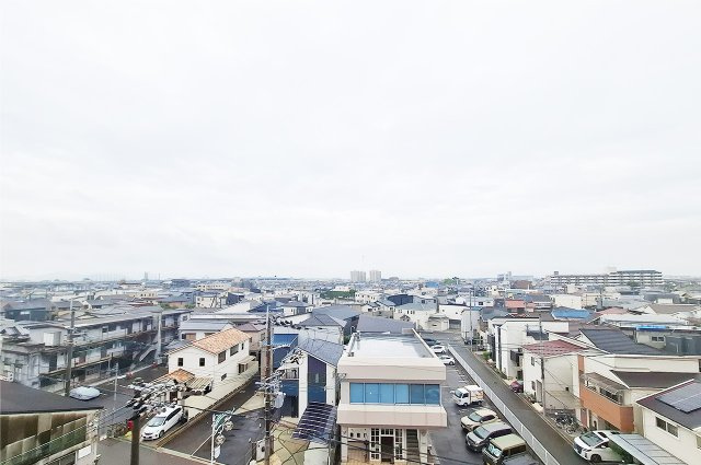 ふぁみーゆ松原・柴垣の展望|眺望：9階建ての6階部分で眺望良好。開けた景色を楽しめます。