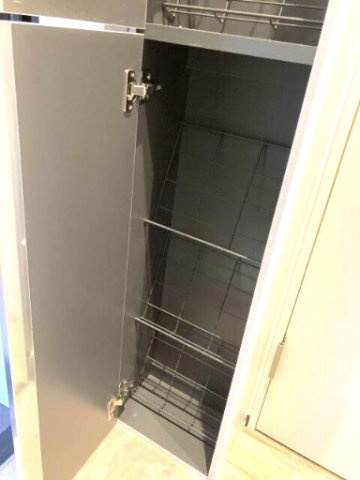 北区上中里３丁目の賃貸マンションの玄関