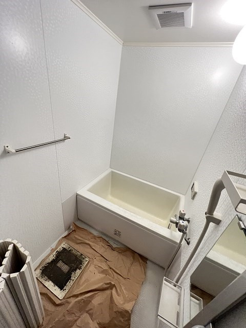 エクレール東園田の浴室