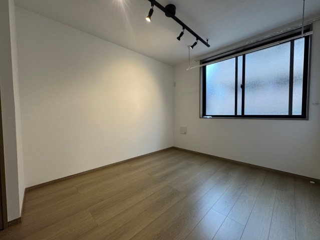 川崎市多摩区長尾５丁目のアパートの寝室