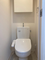 コンパクトで使いやすいトイレです
