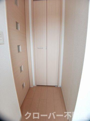 アヴェニール　Ａの玄関