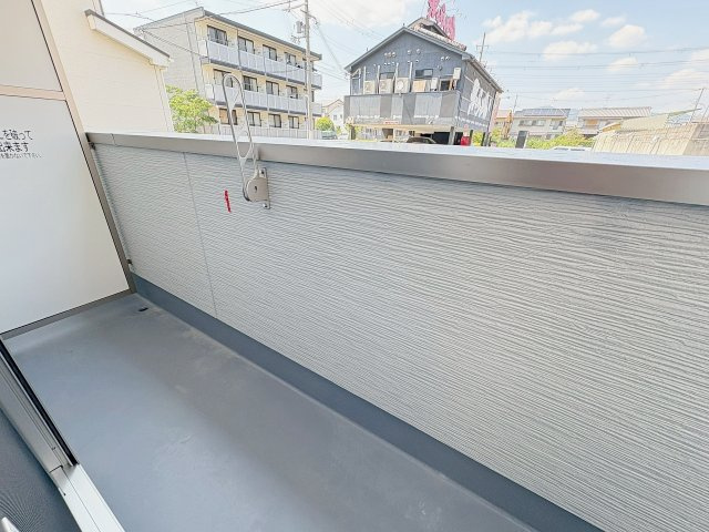 フジパレス宝塚小林Ⅲ番館のバルコニー|お洗濯にも便利なバルコニー付き