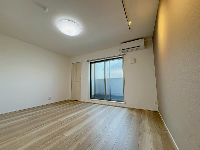 フジパレス宝塚小林Ⅲ番館の居間・リビング|使いやすいリビングです