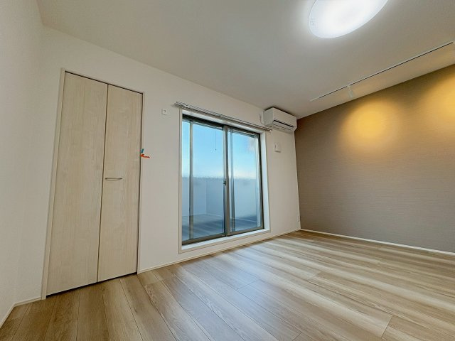 フジパレス宝塚小林Ⅲ番館の居間・リビング|こちらの居間で趣味の時間をお楽しみください