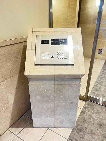 アクロス塚本リヴィエールの外観