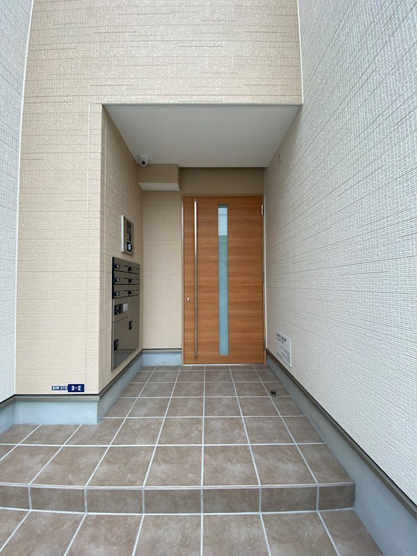 GRANDTIC 湊川公園のエントランス
