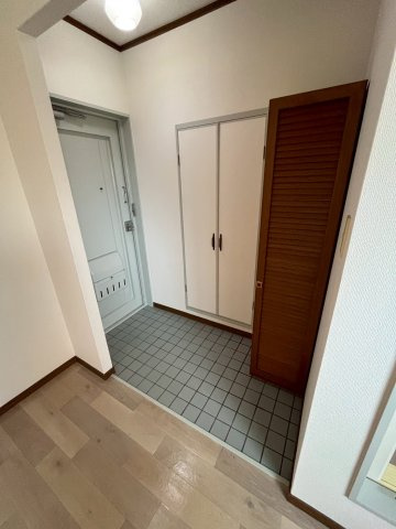 サニーハウスの玄関