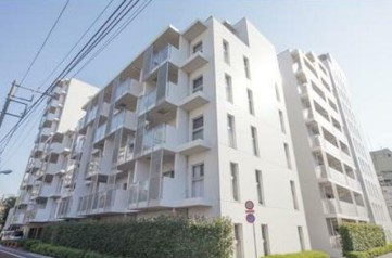 【外観】 | PRIME URBAN 東中野 COURT | 鉄筋コンクリート造のがっちりとした建物。