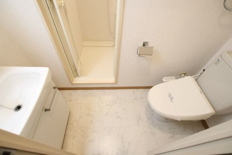 リファレンス博多の浴室