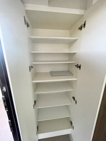 RJRプレシア博多楽水園の収納