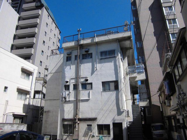 井村マンションの外観