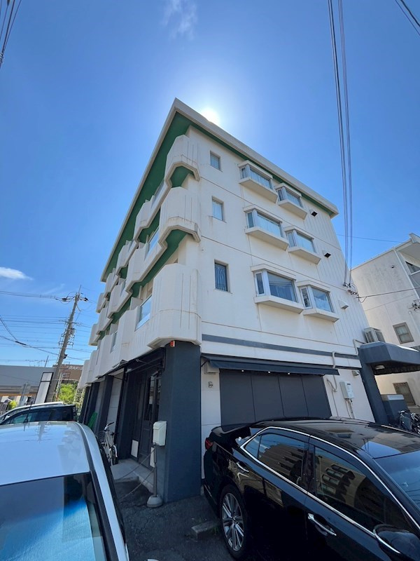 コスモフラット東園田の外観