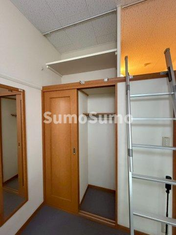 レオパレス御影塚町の収納