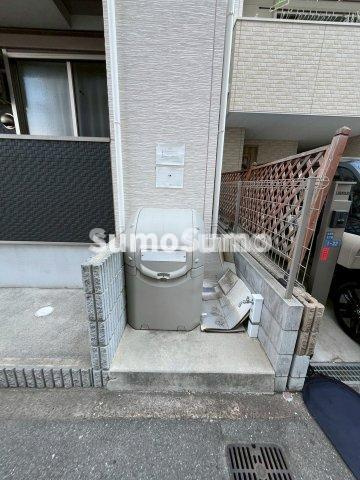 アクロス大和田アパートメントⅣのエントランス