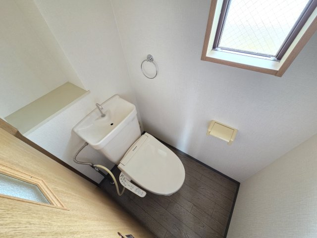 稲城市大丸の賃貸マンションのトイレ