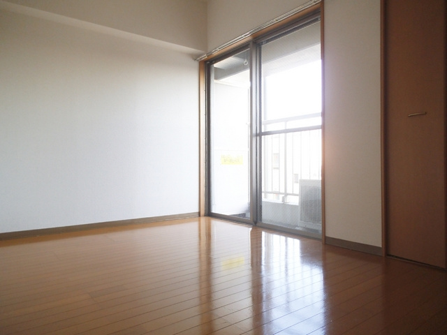 リヴェールの居間・リビング|東向きのお部屋です♪