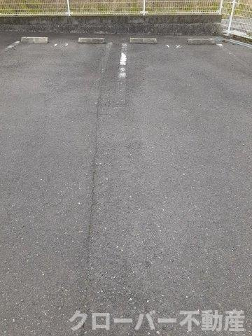 グリーン　ブリッサの駐車場
