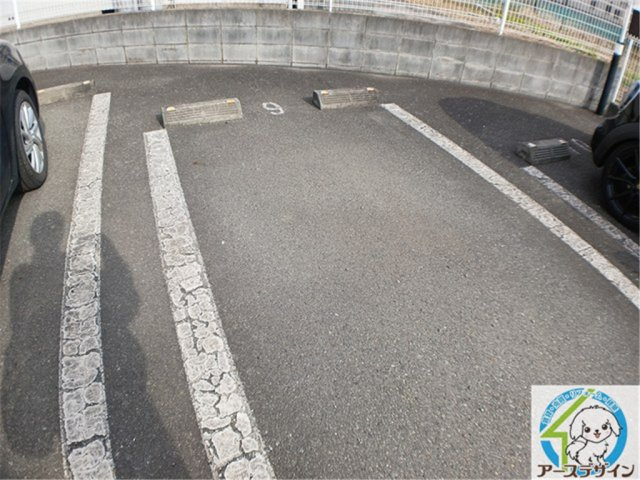 アウローラＢの駐車場