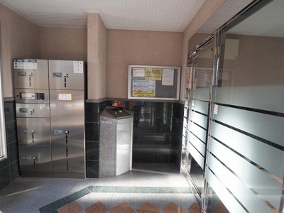 【エントランス】 | アーバンフォレスト片野 | 建物の内部です