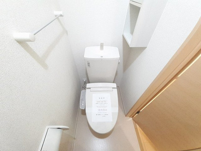 【トイレ】 | サニープレイスＢ | 清潔感のあるトイレです
