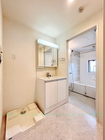 Urban Cloud Izumi(アーバンクラウド泉)の洗面所