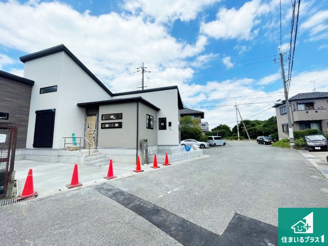 西宮市北六甲台　第4期　新築一戸建ての前面道路含む現地写真|周辺は落ち着いた街並みの住宅地！子育てがしやすい住環境です！まだ未完成ですが、現地でしかわからない事もございます。是非一度ご覧ください。