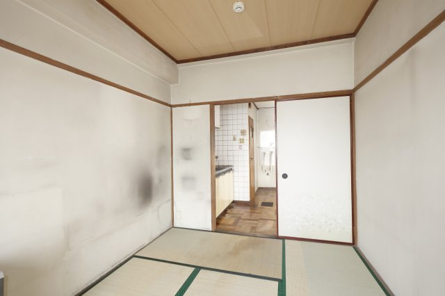 ニューシャトレーマンションの和室
