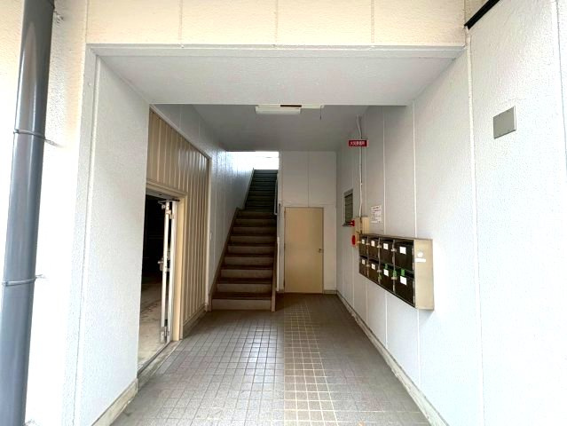 正光マンションのエントランス