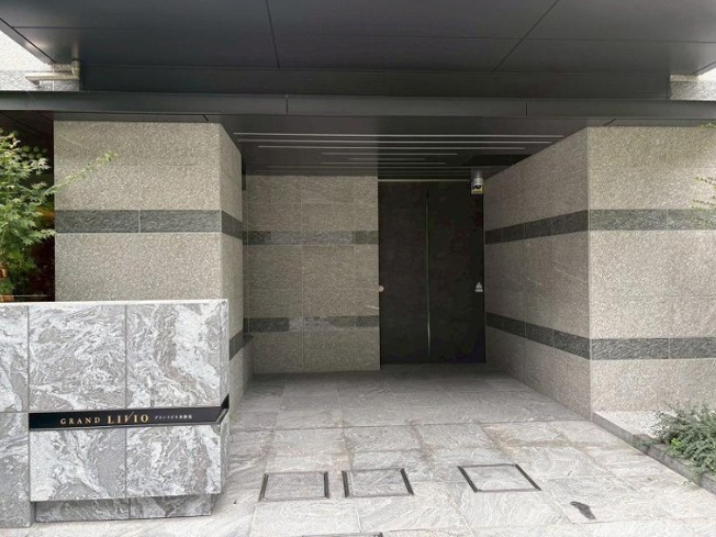 【エントランス】 | グランリビオ表参道