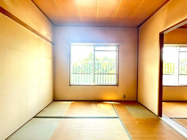 ローレルハイツ北神戸４号棟の和室