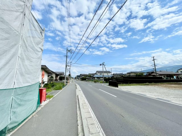 松本市波田第11の前面道路含む現地写真