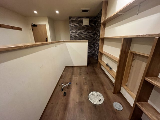 十一番町貸店舗の内装