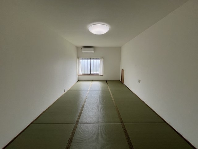 十一番町貸店舗の和室