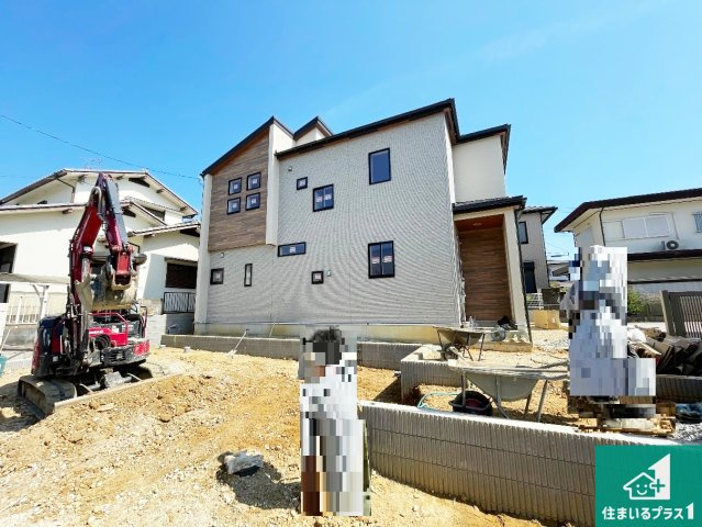 川西市水明台　第4期　新築一戸建ての外観|周辺は落ち着いた街並みの住宅地！子育てがしやすい住環境です！まだ未完成ですが、現地でしかわからない事もございます。是非一度ご覧ください。